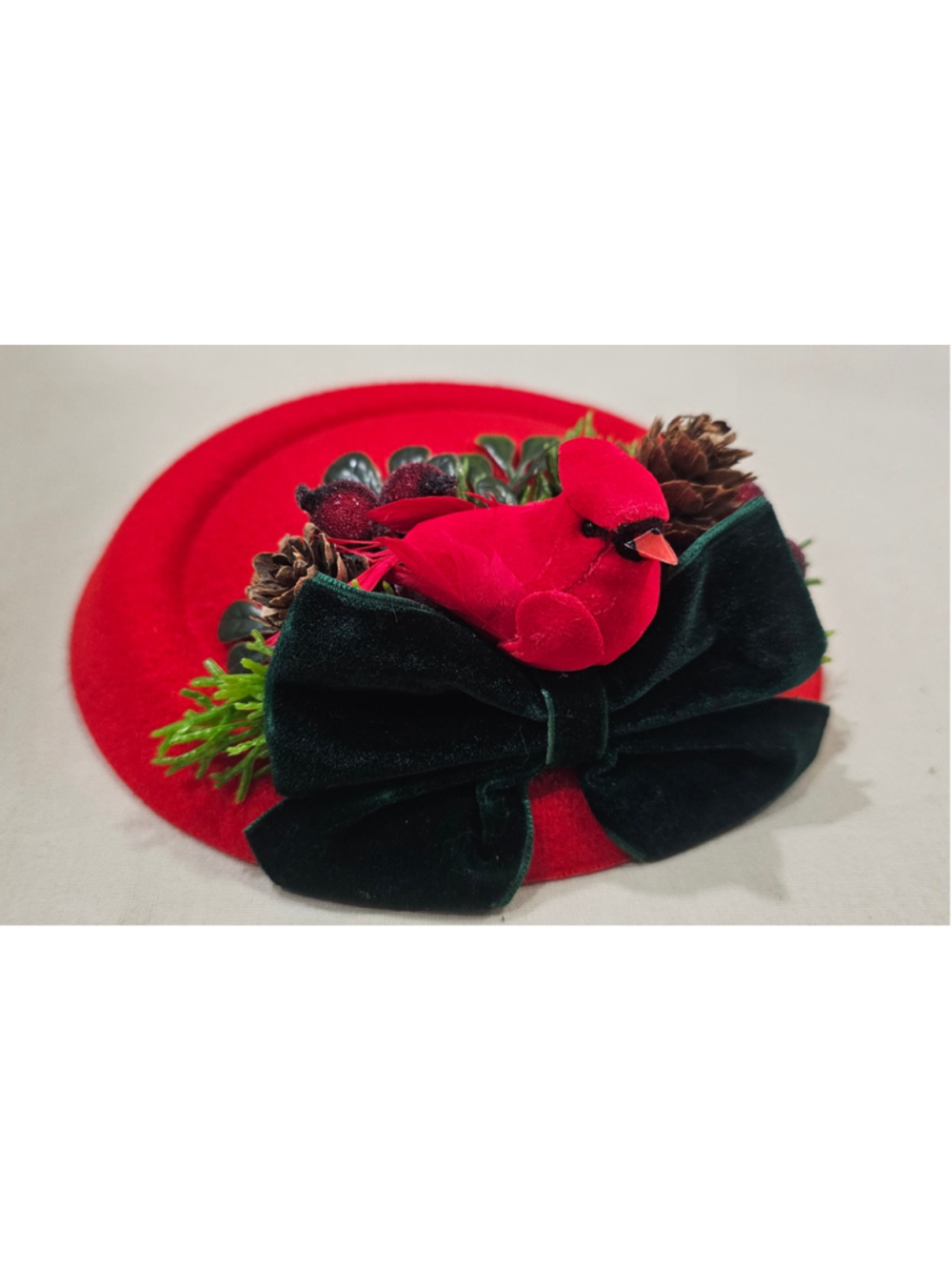 Three By The Sea Holiday Cardinal Hat Clip One Size Red Green